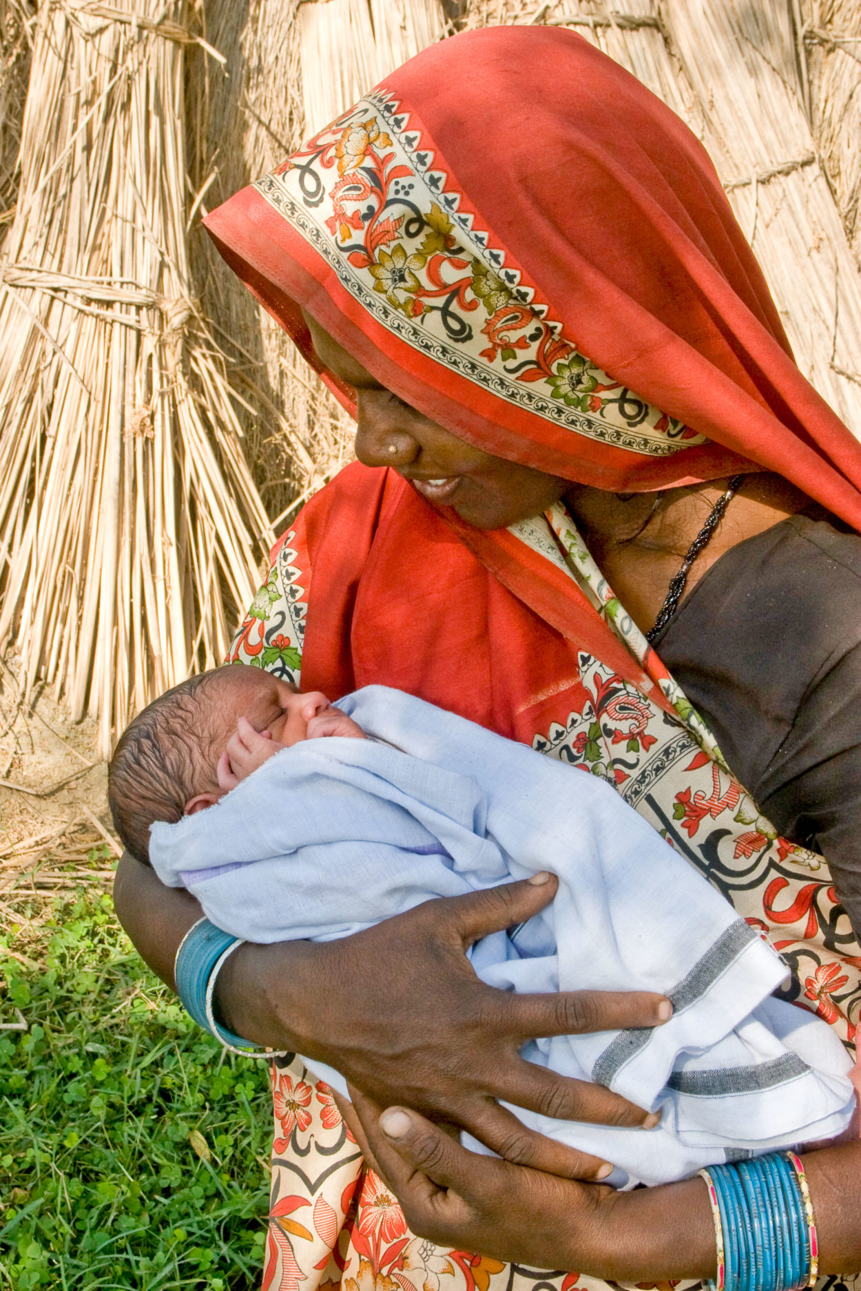 A mother and her newborn in Uttar Pradesh India, Credit: Bill & Melinda Gates Foundation 